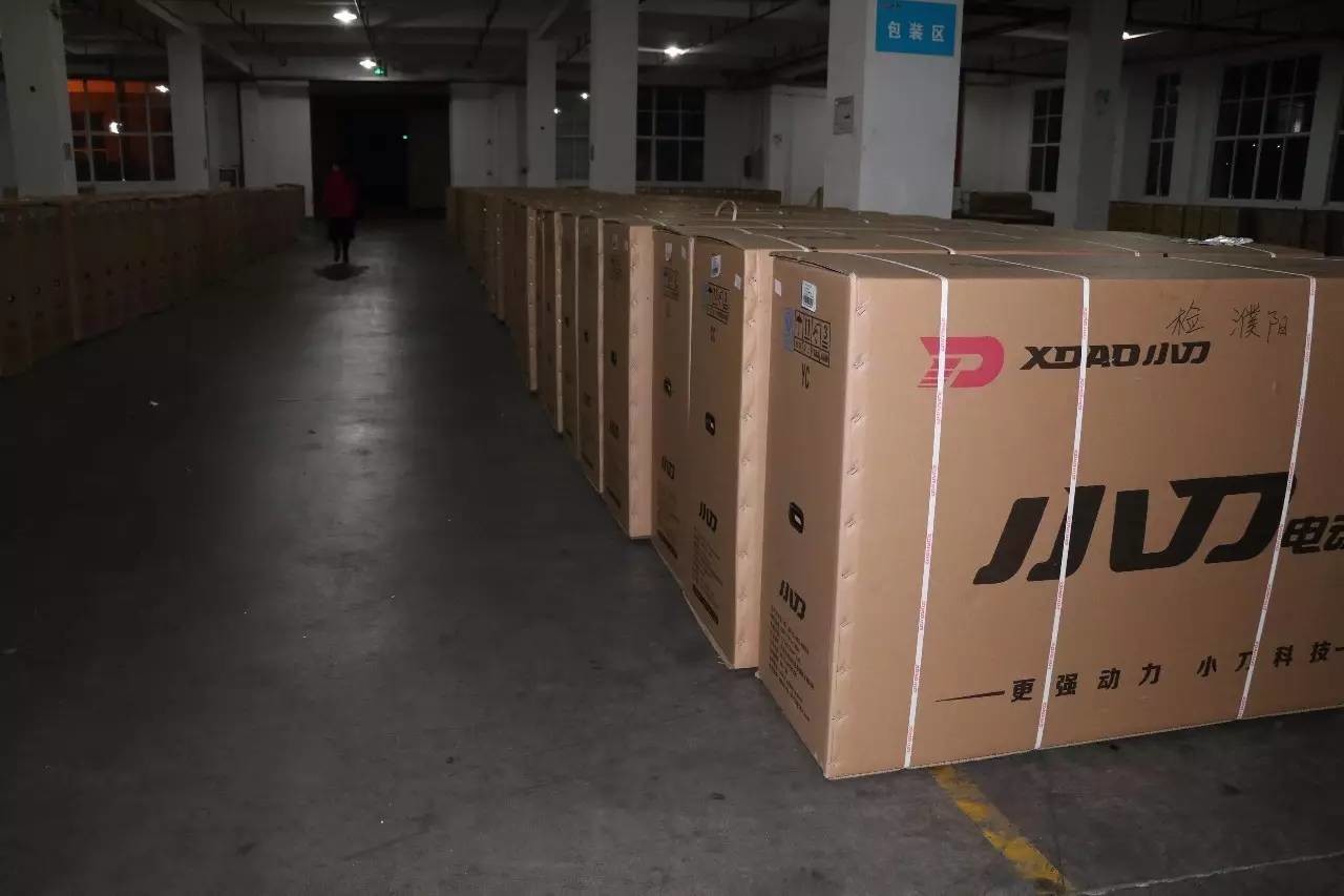 專業(yè)生產(chǎn)PVC護(hù)套、銅排、鋁排、新能源電池銅/鋁軟連接-人禾電子