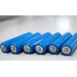 影響三元材料成本價格的兩大因素碳酸鋰和鈷。